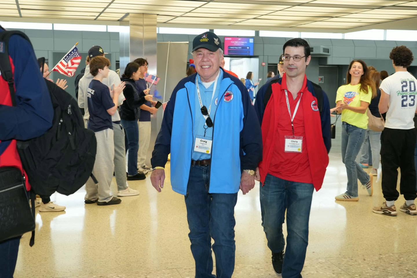 Veterans and guardians welcomed at Dulles.